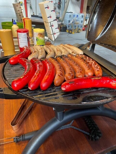 NATMAD. GRILLPØLSER. Fra